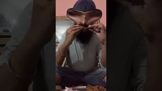 Alien eating chicken pakoda and drinking Pepsi