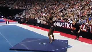 Simone Biles, un doble triple / slow motion