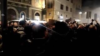 Tifosi bianconeri sotto la sede "Questa società non ci merita. Solo Ascoli". 23 novembre