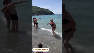 تبحيرة رائعة بمدينة ليفانتو الايطاليه levanto Italia 🇮🇹