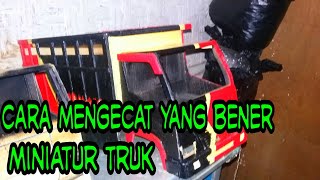 proses ngecat miniatur truk/cuman pake koas