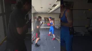 Paul Spadafora teaching on pads #boxing #lasvegas #fighter #boxingtraining #spadaforaboxing