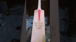 Gray Nicolls Legend cricket bats