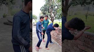 कर क्या रहा ह यार ये 😂 #viral #shorts #trending #funny #comedy #shortvideo #short #newcomedy