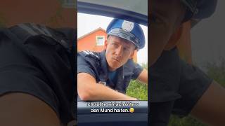 Ich in einer Polizeikontrolle… 😅 #lustig #funny #funnyvideo #humor #comedy #posse #polizeikontrolle