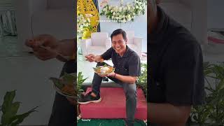 Mari Makan Siang Dulu Bolo