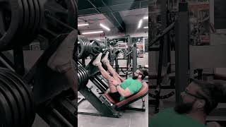 #legpress #legs #legday #hamstrings #fitness #shorts #bodybuilding #gym #subscribe #youtube #fit