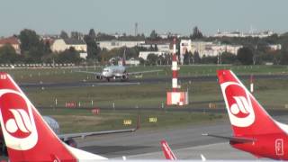 Air Berlin Boeing 737-700 D-AHXJ Flughafen Berlin-Tegel mit Push Back Take Off 30.09.12