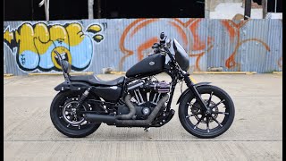 Iron 883 Harley Davidson present