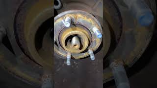 #2015 #jeep #wrangler how to remove u joint out pull whole axle out to replace.