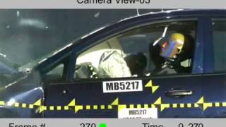 Vehicule  Crash Test 2011 Nissan Tiida _ Versa _ Latio Full Frontal) NHTSA-Extreme