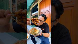 KULINER LEGEND DALAM GANG BUKA SEJAK TAHUN 1950! SATE USUS SAPINYA THE BEST!