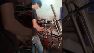 Suasana Bengkel custom Frame Sepeda