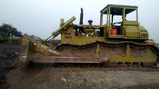 KOMATSU 180 | This car has been taken for the convenience of road construction | caterpillar boy