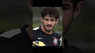 De volta a Itaquera, Pato quase jogou pelo Corinthians após empréstimo ao São Paulo - Mundo Futebol