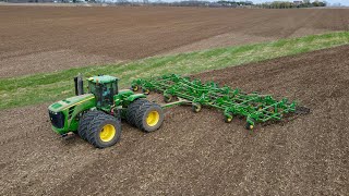 John Deere 9530 Cultivating