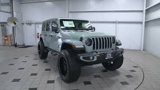 D8402 23 Jeep Wrangler   Green