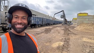 Thursday Morning in the yard live train offload