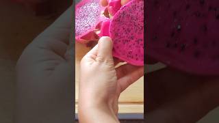 How To Cut Pink Dragon Fruit In A Easy Way#viral#2023#truefoxy#youtubeshorts#fruitcutting#asmr#reels