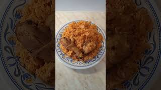 EASY TASTY 😋JOLLOF RICE  WITH YUMMY FRIED CHICKEN 😋 VIDEO IN SUSAN AND FAMILY COOKING TV