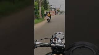 Bullet Kitne Bi Mehgi Ho 😂Chalna Usko Scooty Ke Piche hi Hai WhatsApp Status | #Bullet #scooty video