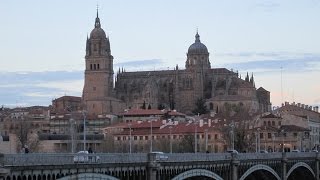 Walking through streets of Salamanca, Spain / Paseo por las calles de Salamanca, España