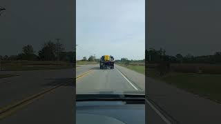 TRUCKS THAT WORK 98-  STAKE BED CARRYING A GUARDRAIL @LolbitBigYES #truck #shorts #automobile #usa