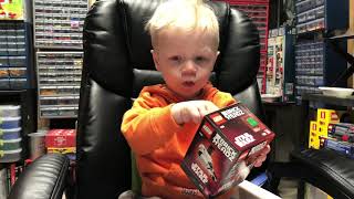 Baby Beckett Reviews Lego Sets 41485 and 41486 Finn and Phasma Brickheadz