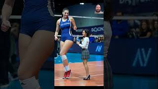 10ft+ Volleyball Player Steals the Spotlight with Dance Performance! #shorts#shortsdance #trending