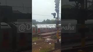 KAJJ BERTEMU DENGAN KRL#keretaapi #shortvideo