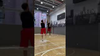 BASKETBALL KLAY THOMPSON CAN'T MISS DURING CRAZY SHOOTING WORKOUT 🔥#shorts