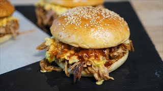 Saftiger Pulled Pork Burger aus dem Holzbackofen | Häussler