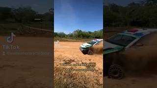 VW Polo girando sin la cubierta delantera izquierda.#rallyfans  #rally  #polo #pirelli #vwrally