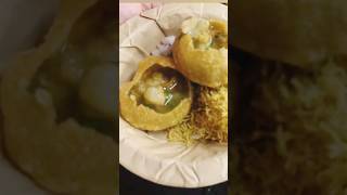 Pani poori love never ends | பானி பூரி #panipoori #panipuri #chatitems #roadsidefood #ytshorts