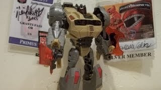 Review: Transformers Generations - FoC Voyager Grimlock