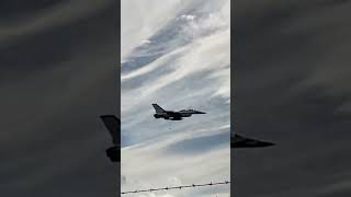 Thunderbirds F-16 low flyby