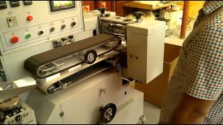 automatic faciai tissue & napkin paper pocket packing machine