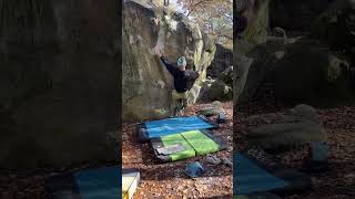 Radio Crochet, 7A, Canche aux Merciers, Fontainebleau, France. #rockclimbing #climbing #bouldering