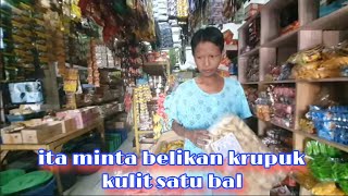 ita beli krupuk kulit satu bal. #partitv #seputaryayasanjiwaberseri #channelmamahyjb #jiwaberseri