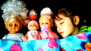 Сrying baby doll Are you sleeping song Nursery Rhymes Songs for Kids Pretend play for baby Toys