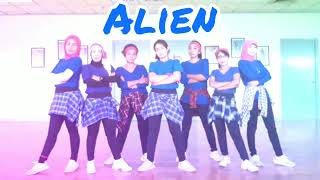 Alien - Line Dance