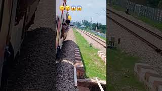 दो ट्रेन एक ही पटरी पर आ गई 😱😮🚄 #train #expresstrain #trending #shorts #viral #indianrailways