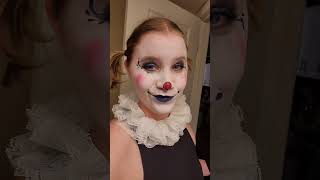 Simple cute clown makeup for Halloween #makeup #clown 🎈