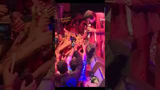 Aa Gaya Aa Gaya Dil Churane Main Aa Gaya | UditNarayan Ji😍 Live With Crazy Fans| #shorts