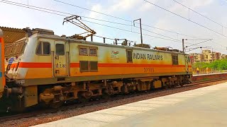 14163 Sanganm Express !! Prayagraj Junction to Meerut City Junction #indianrailways