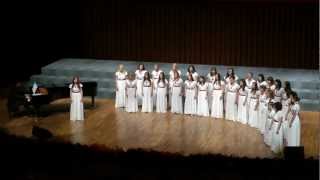 Carmen manet - Benjamin Britten: Ceremony of Carrols: Ballulalow