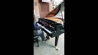 Pianos en la calle. 🎹Colabora el museo Arqueológico.