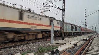 Honking WAP7 Sealdah Rajdhani Creating Gun Firing Track Sound at 130 Kmph..