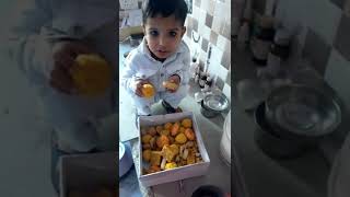 ghotiya eating ladu khao peo mitro ghotiya #SHORTS #YOUTUBESHORTS #ghotiya