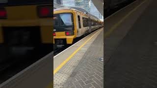 Class 465/9 departing London Bridge